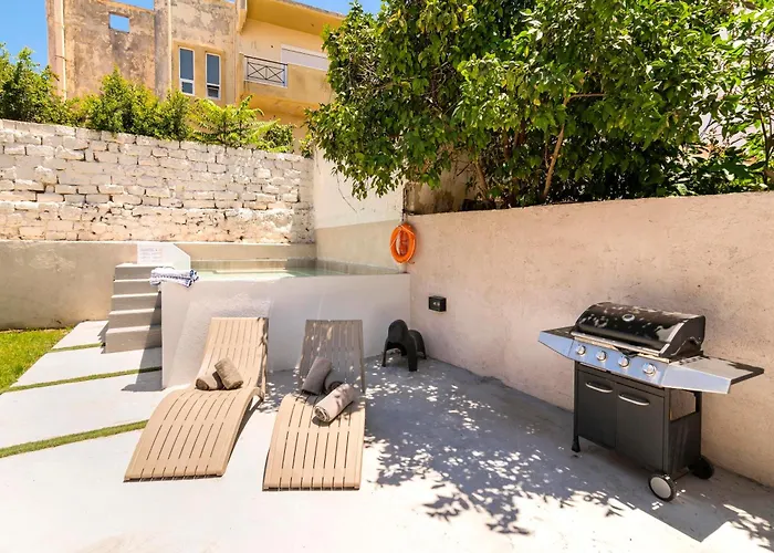 Lefka Apartament *